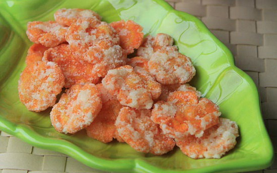 Mứt cà rốt vàng ruộm giòn ngon
